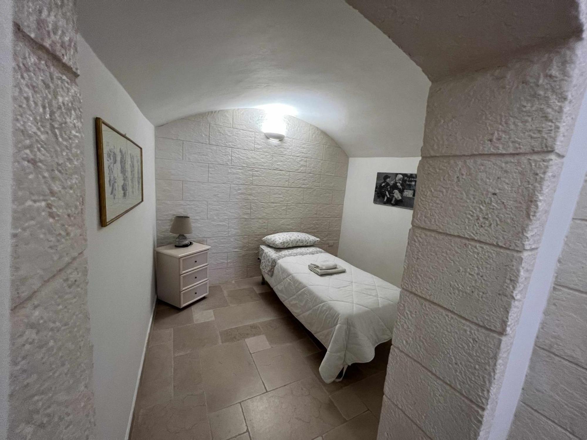 La Rosa D Ernesto Wifi Free 3 Sleeping Places Apartment ออสตูนี ภายนอก รูปภาพ